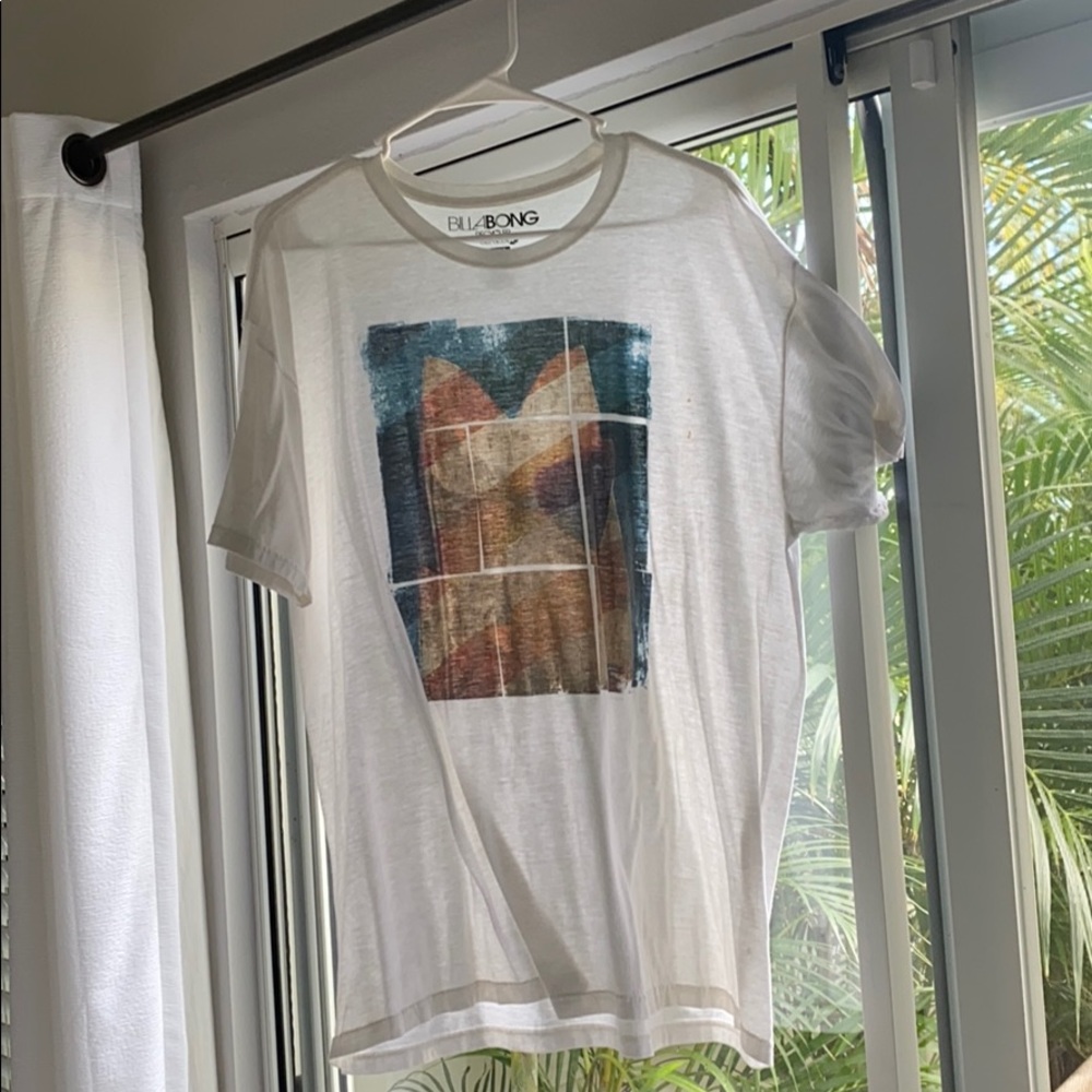 Billabong tshirt